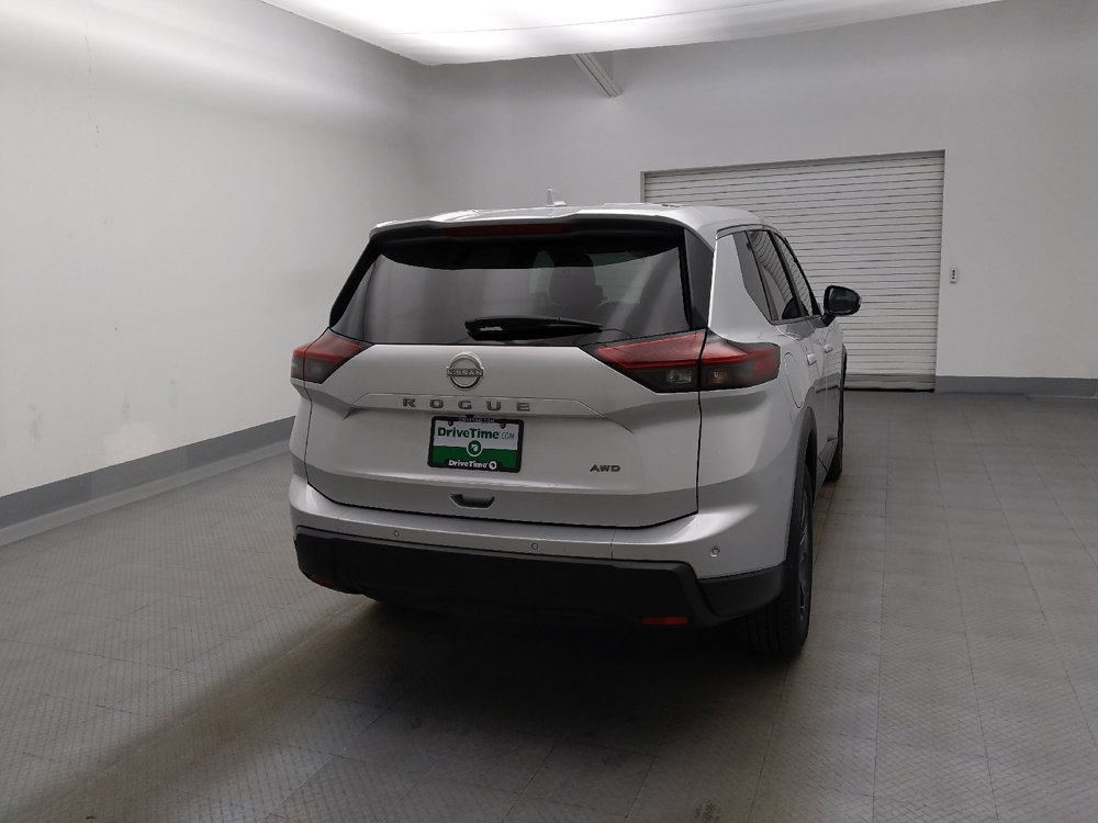 Used 2025 Nissan Rogue SV AWD/4WD image 7