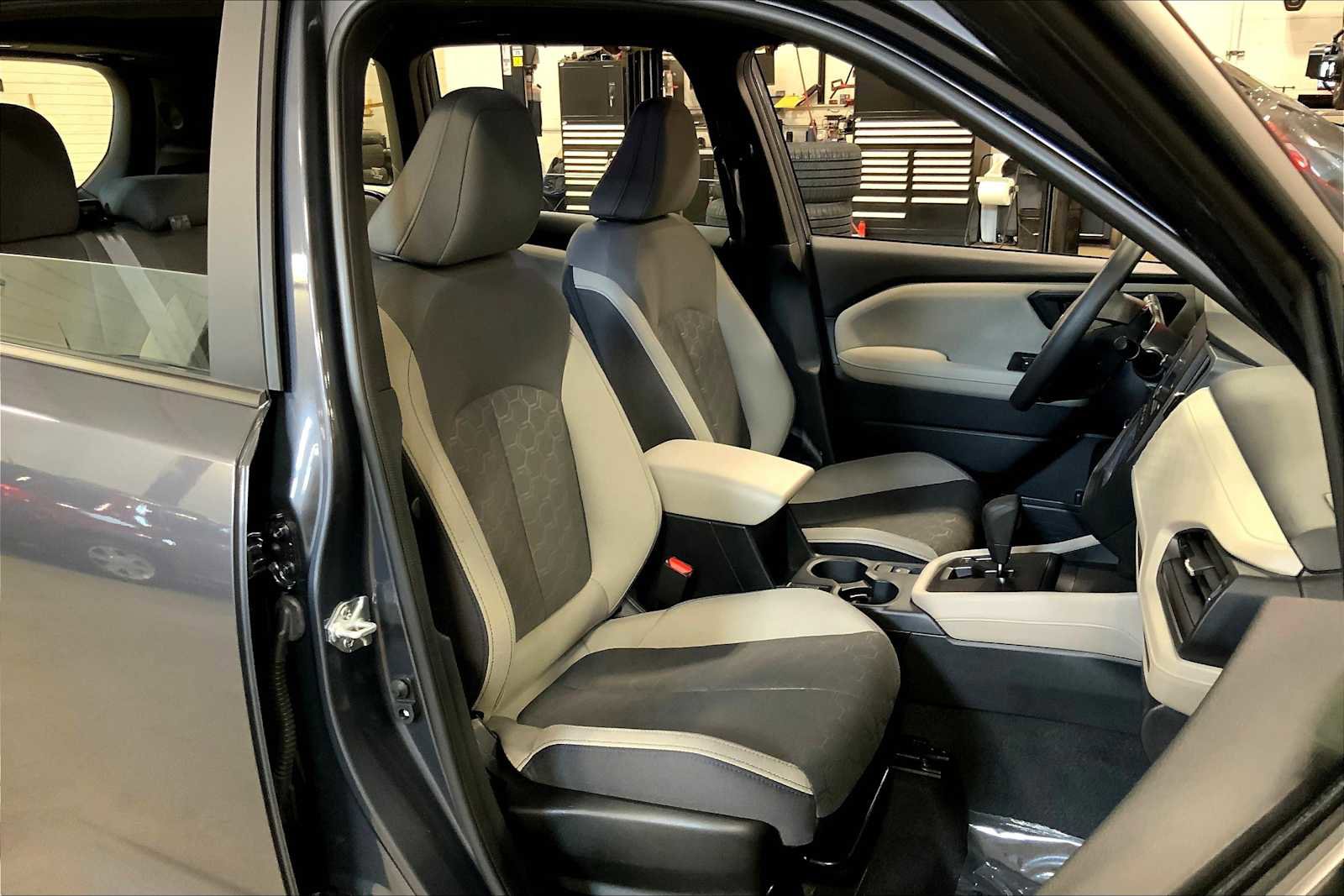 Certified 2025 Subaru Forester image 8