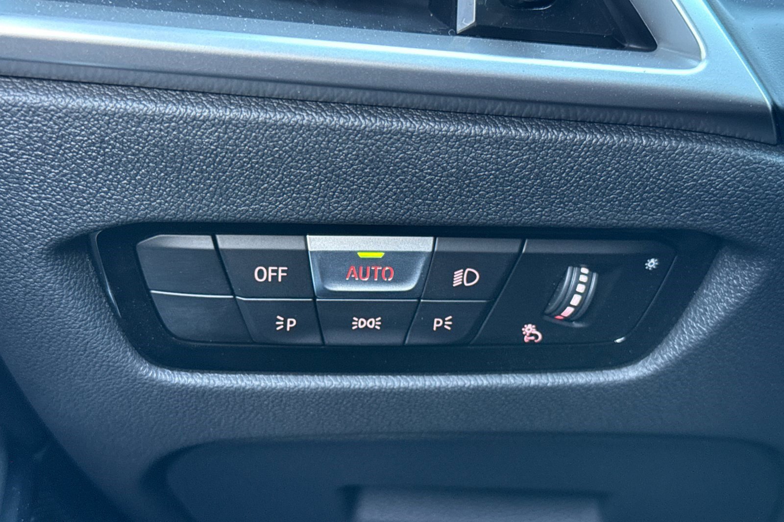 Used 2026 BMW M3 image 35