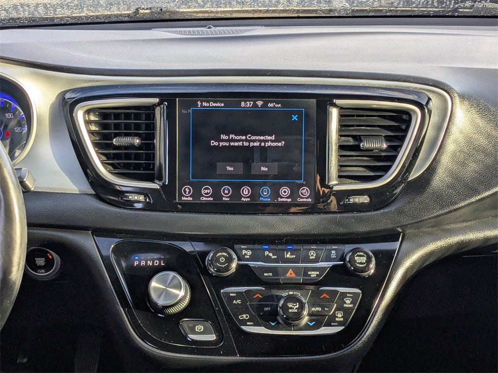 Used 2020 Chrysler Pacifica Touring-L Plus image 16