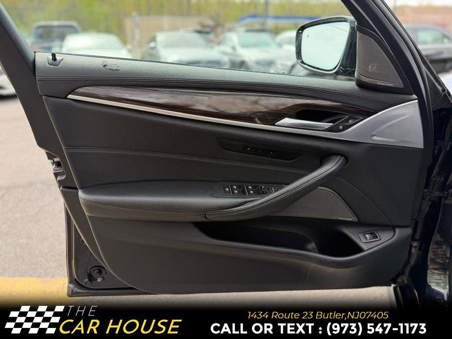 Used 2018 BMW 540i xDrive AWD/4WD image 14