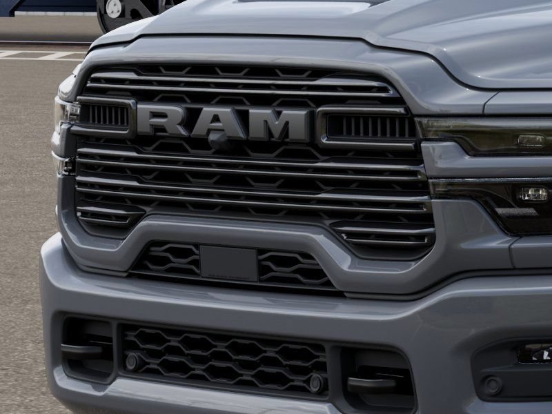 New 2026 RAM 2500 Laramie AWD/4WD image 17