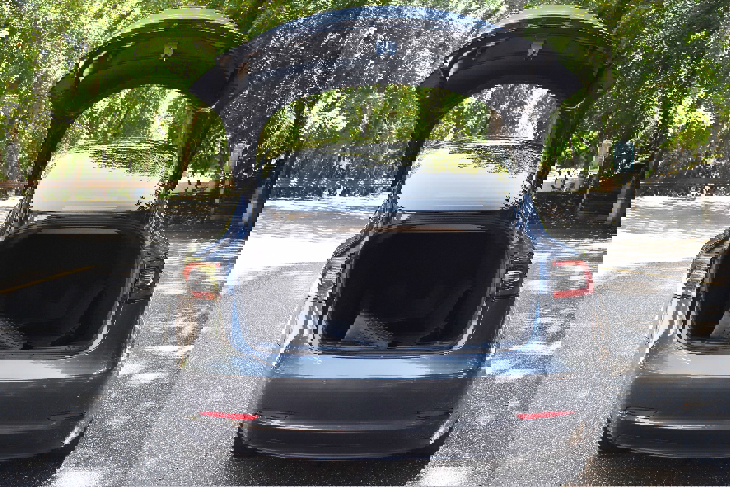 Used 2022 Tesla Model 3 Standard Range image 18