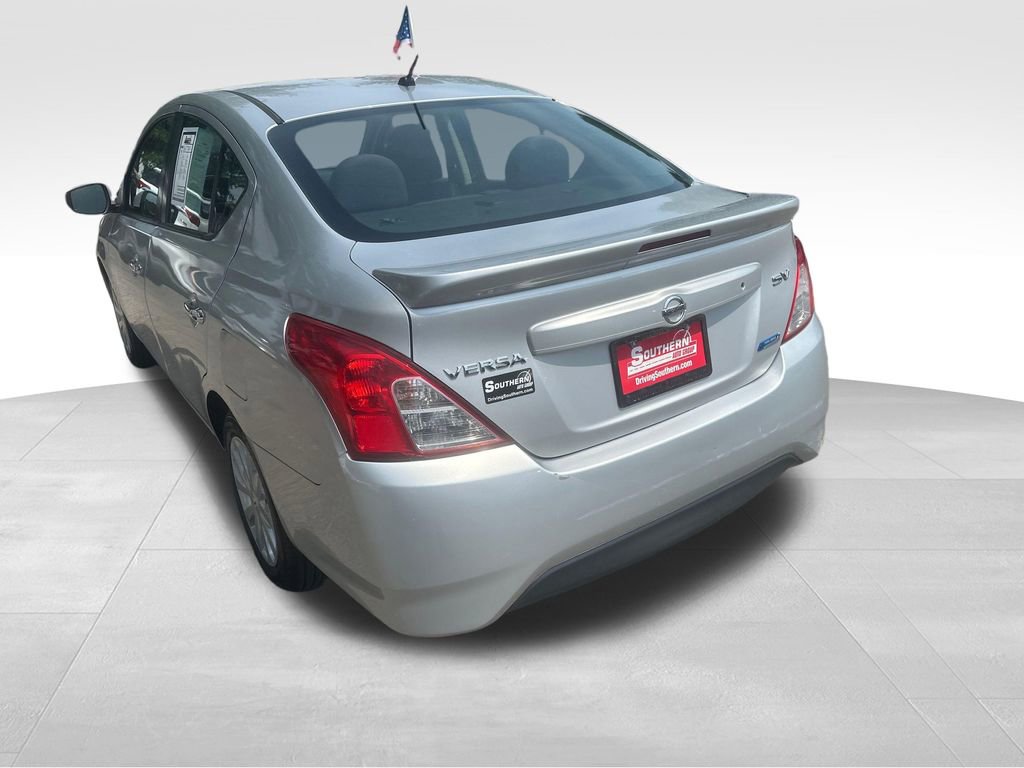 Used 2016 Nissan Versa SV FWD image 18