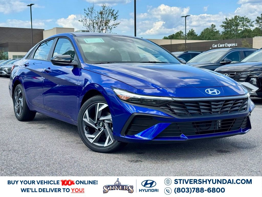 New 2025 Hyundai Elantra SEL