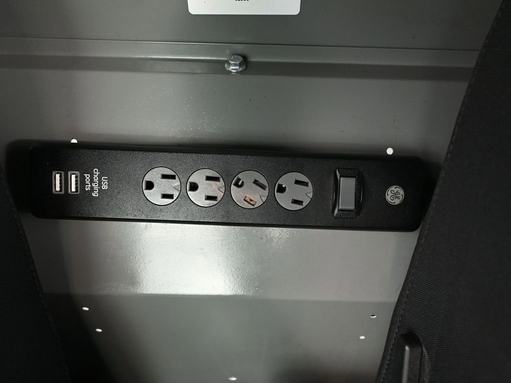 Used 2020 Ford Transit Connect XL image 31