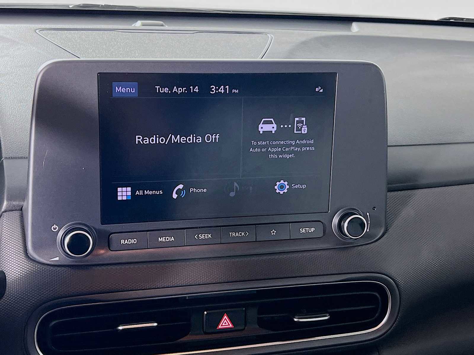 Certified 2023 Hyundai Kona SEL AWD/4WD image 14