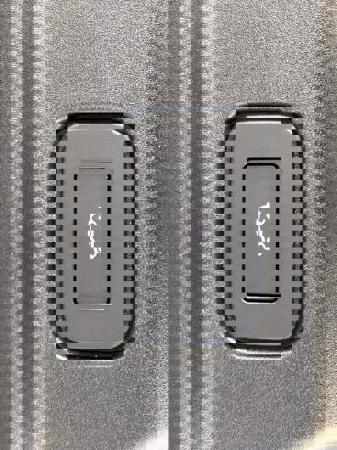 Used 2025 Land Rover Range Rover Long Wheelbase Autobiography image 24