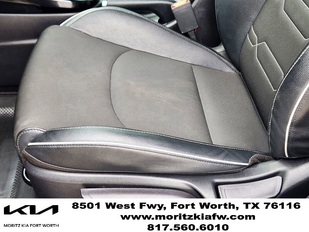 Certified 2022 Kia Forte GT-Line FWD image 23