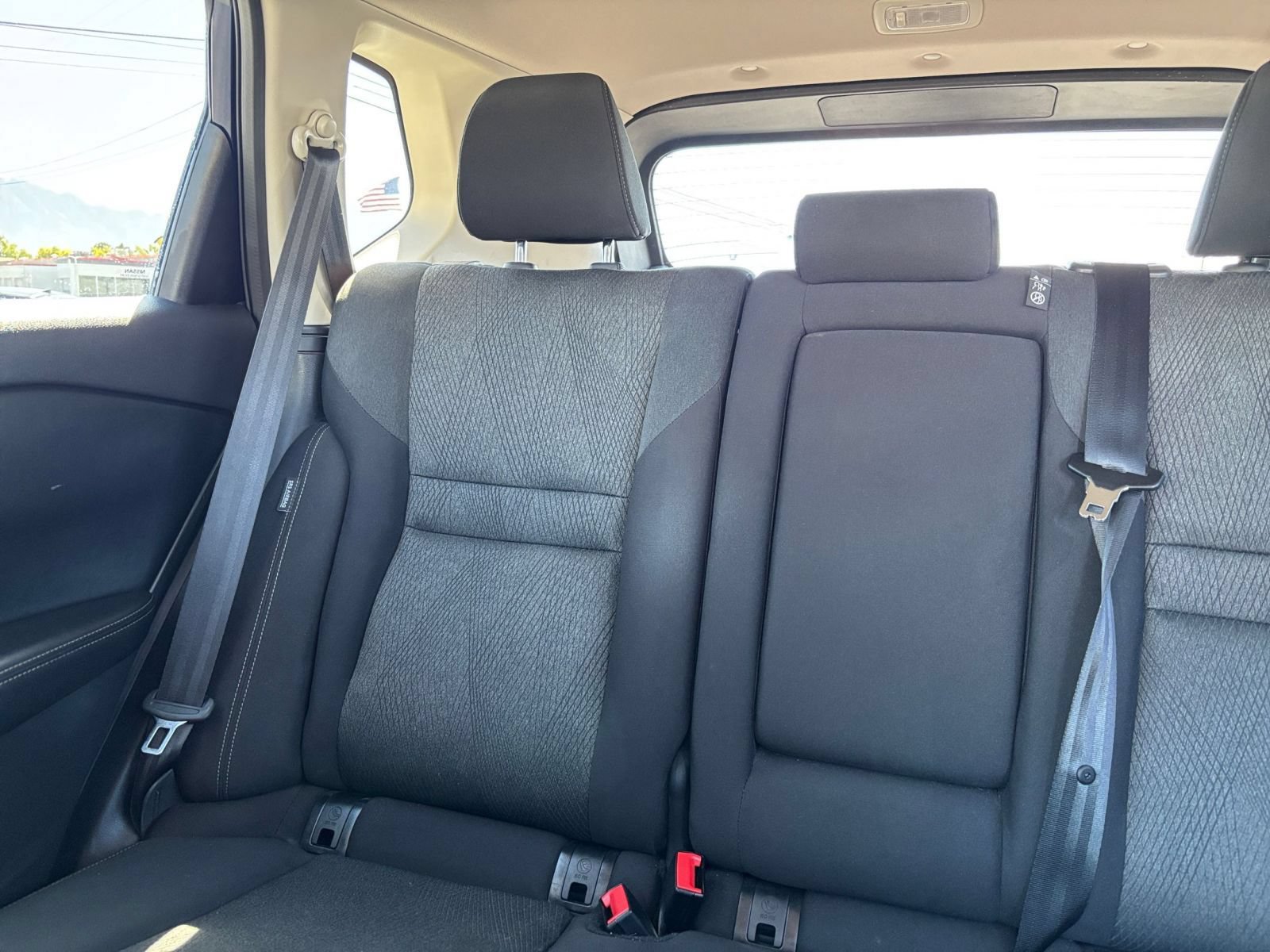 Used 2025 Nissan Rogue SV AWD/4WD image 40
