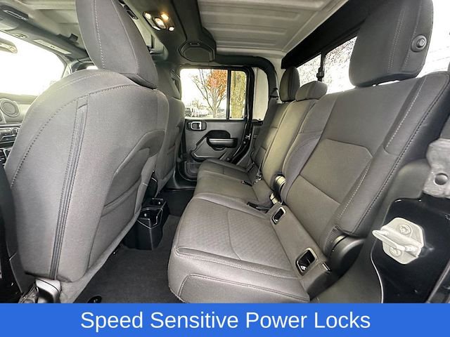Used 2021 Jeep Gladiator Willys image 16