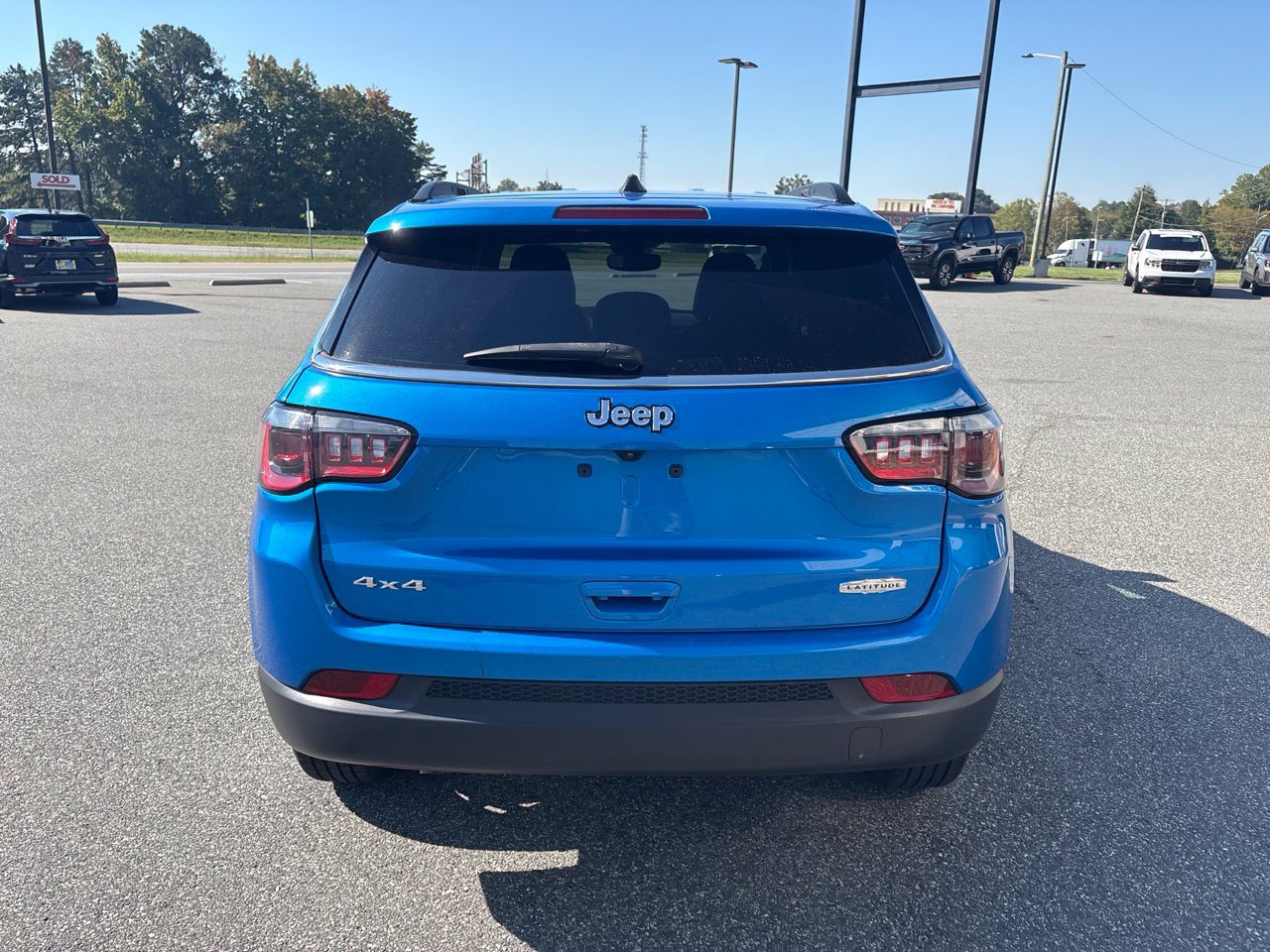 Used 2024 Jeep Compass Latitude AWD/4WD image 8