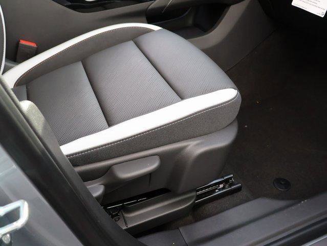 New 2025 Buick Envision Sport Touring image 9