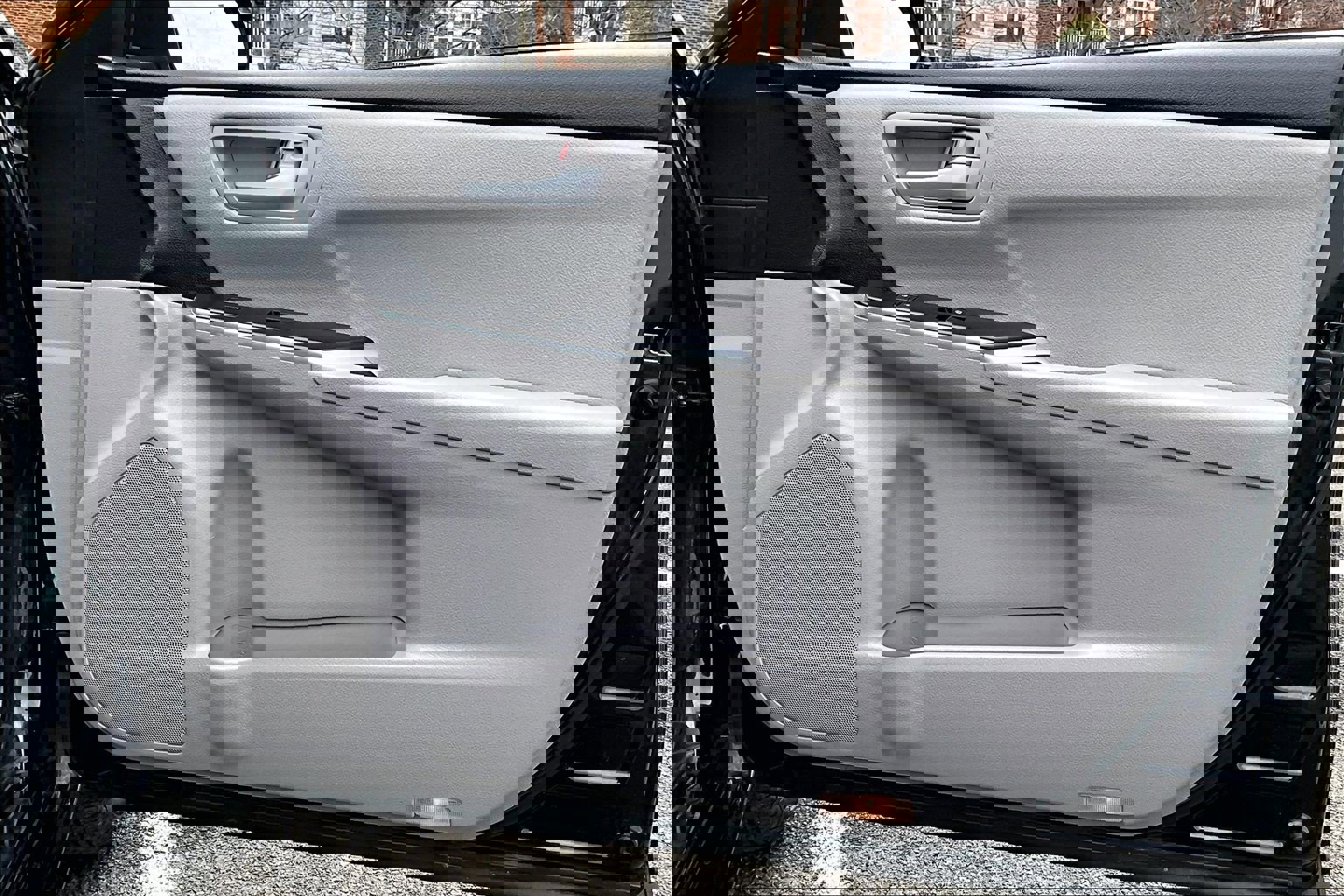 Used 2015 Toyota Camry LE image 22