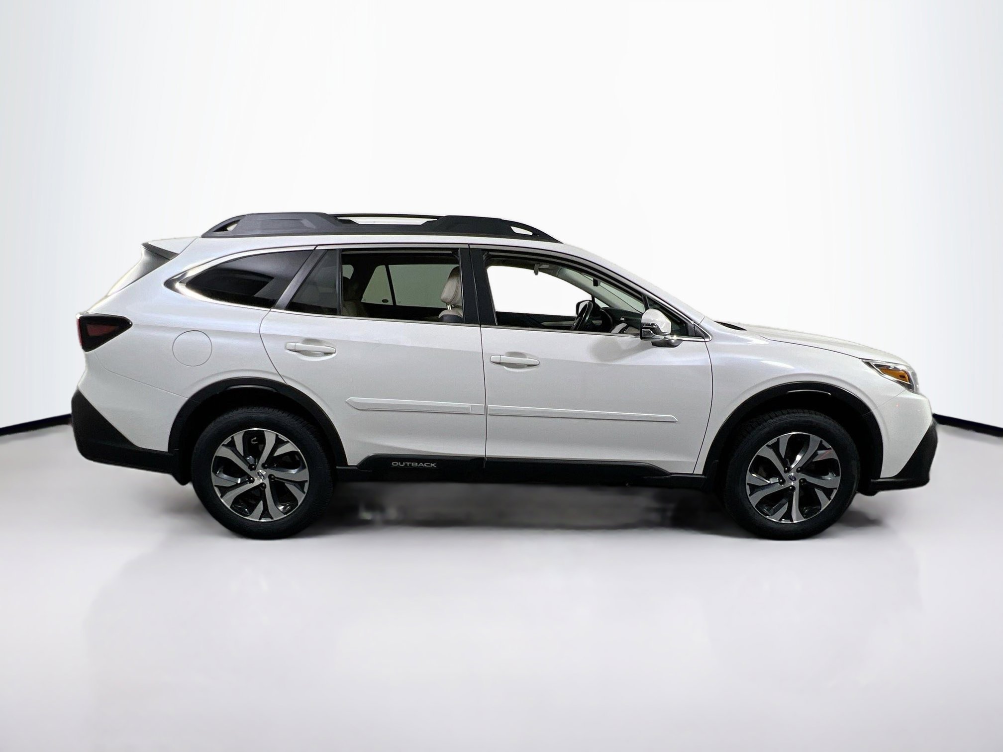 Used 2022 Subaru Outback Limited AWD/4WD image 4