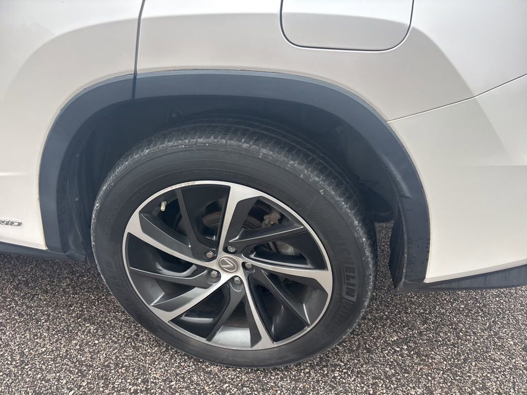 Used 2017 Lexus RX 450h AWD image 6