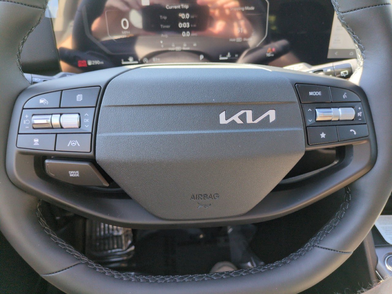New 2026 Kia Sportage SX FWD image 16