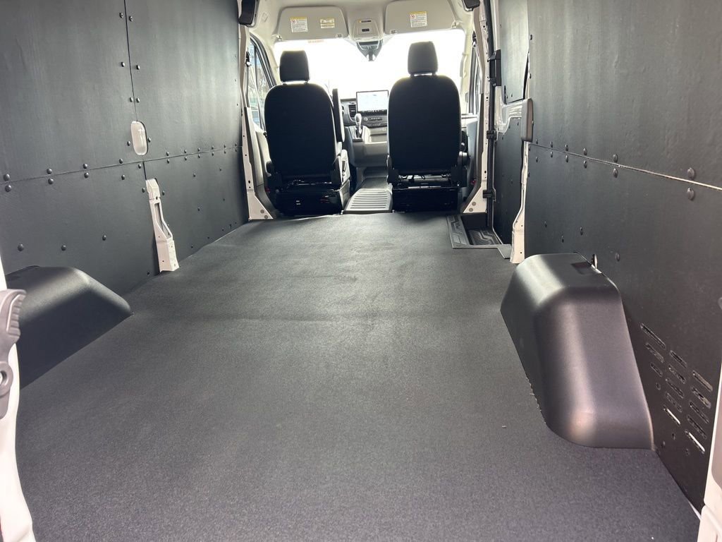 New 2026 Ford Transit 250 148 Medium Roof w/ Load Area Protection Package image 18