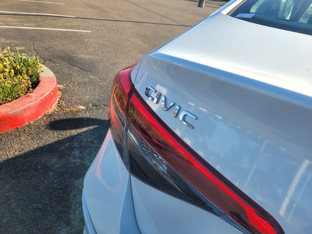 Used 2022 Honda Civic LX image 6