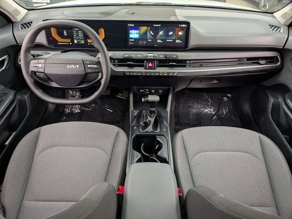 Used 2025 Kia K4 LXS image 25