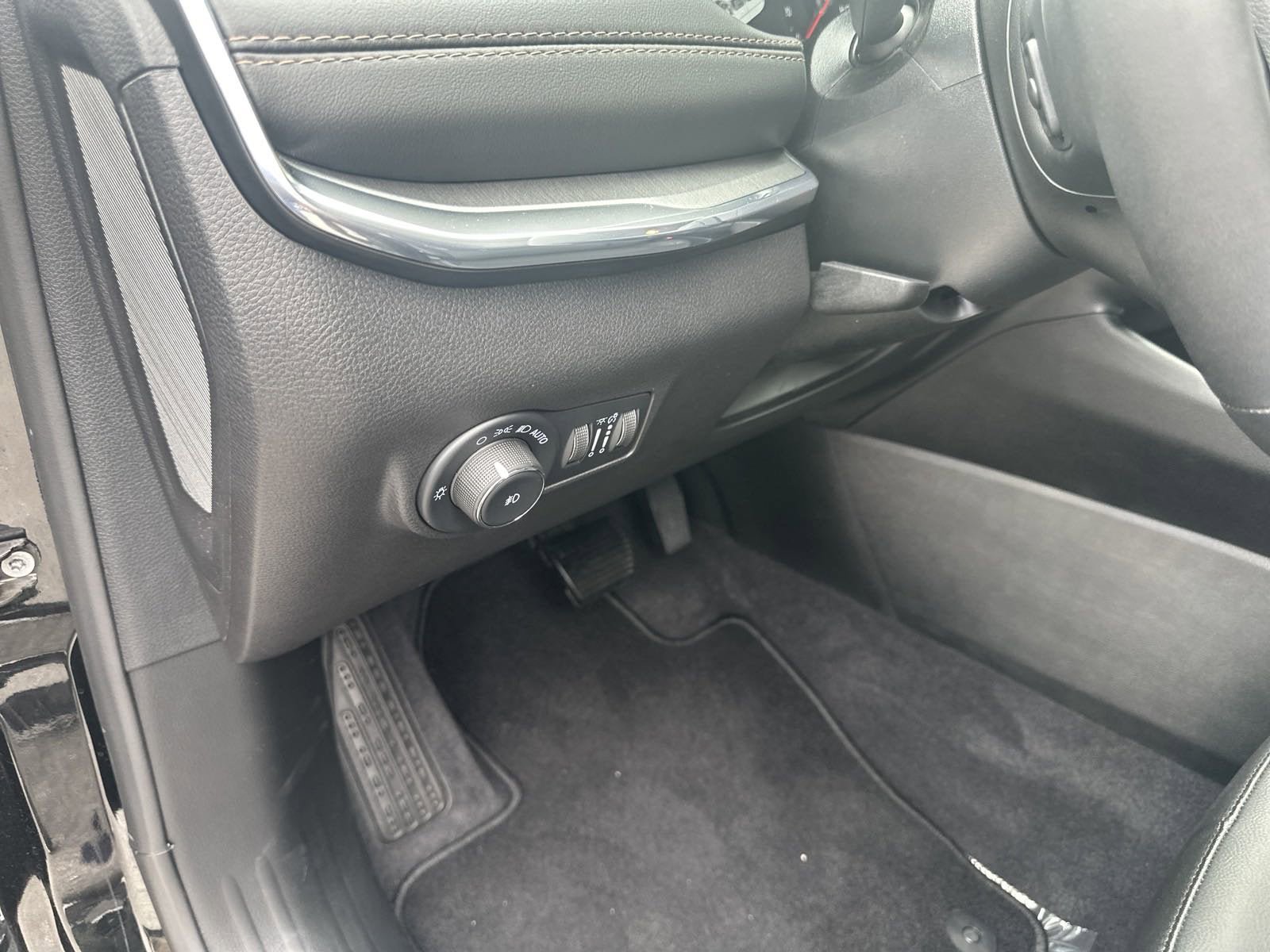 Used 2023 Jeep Compass Limited AWD/4WD image 32