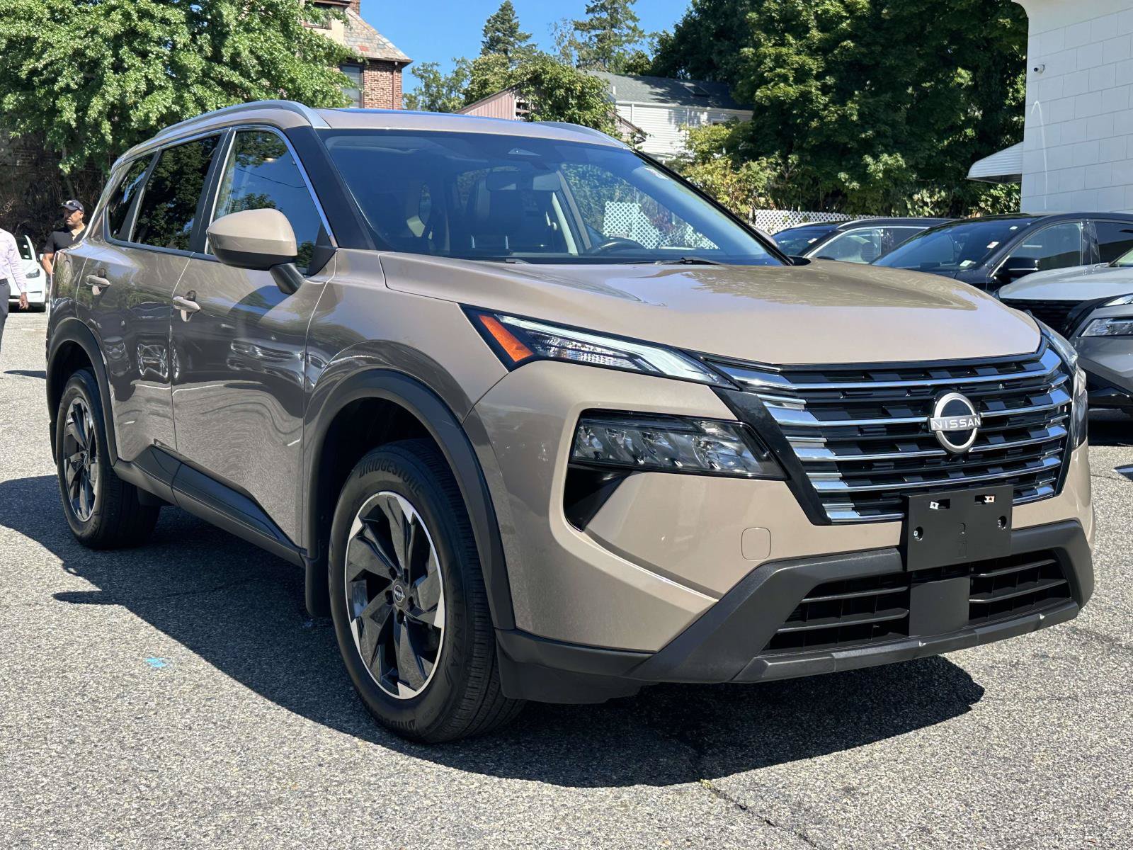 Used 2024 Nissan Rogue SV w/ SV Premium Package