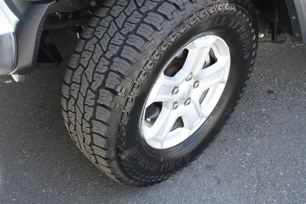 Used 2019 Jeep Wrangler Sport image 11