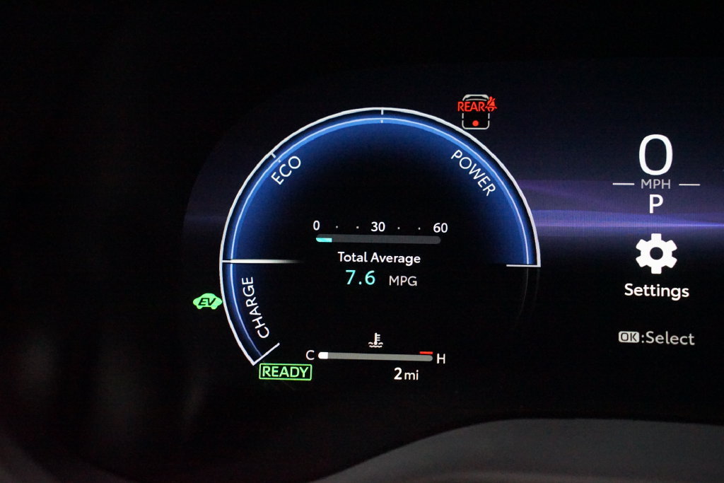 New 2026 Toyota Sienna Platinum AWD/4WD image 16