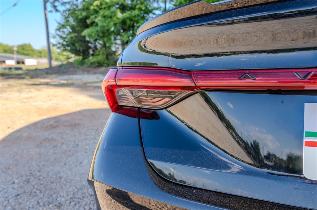 Used 2019 Toyota Avalon XSE FWD image 10