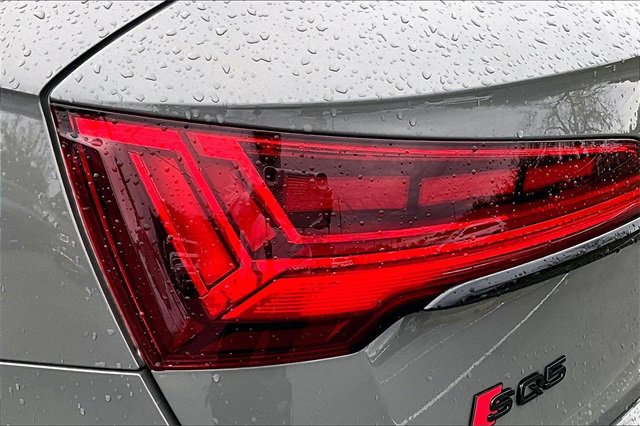 Used 2024 Audi SQ5 Prestige image 20