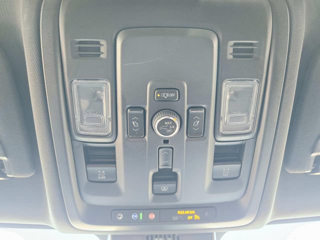 Certified 2025 Chevrolet Tahoe High Country AWD/4WD image 18