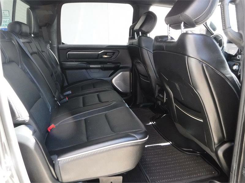 Used 2019 RAM 1500 Limited image 6