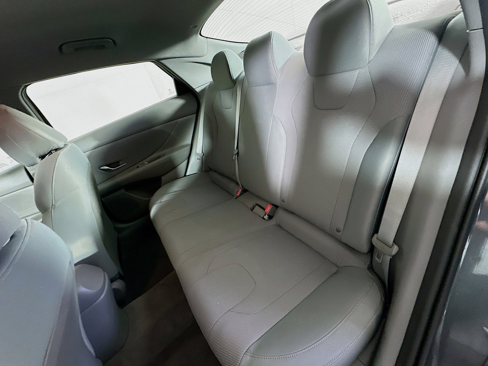 Used 2021 Hyundai Elantra SE image 25