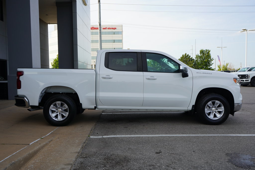 Used 2025 Chevrolet Silverado 1500 LT RWD image 9