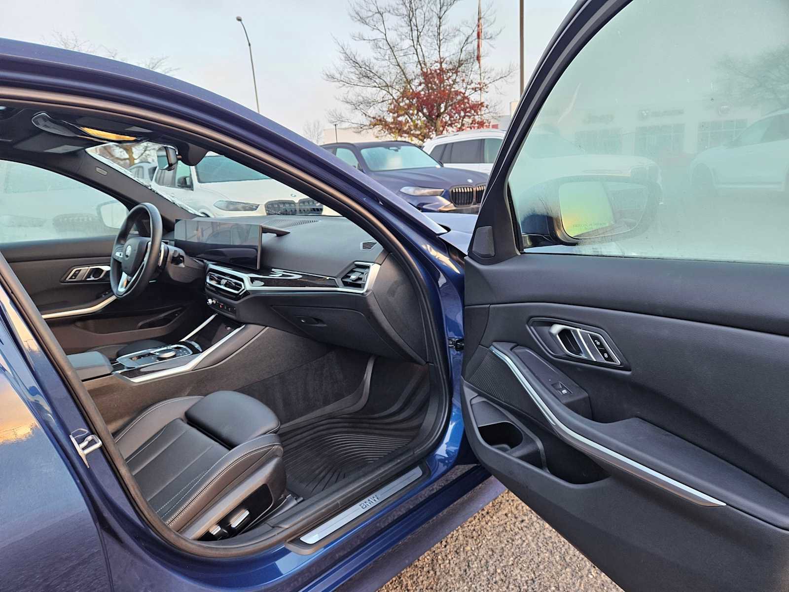 Used 2023 BMW 330i xDrive Sedan w/ Parking Assistance Package image 10