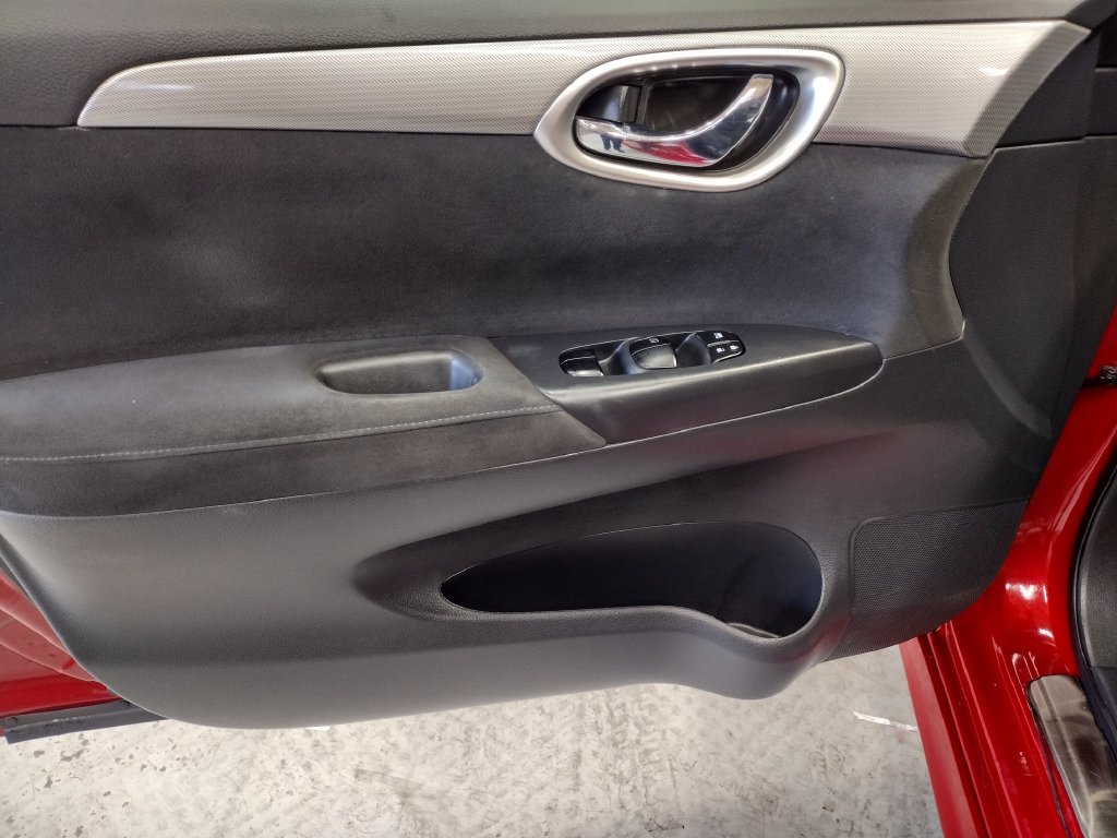 Used 2014 Nissan Sentra SR w/ Premium Package FWD image 20