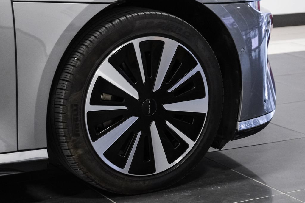 Used 2025 Lucid Air Touring AWD/4WD image 60
