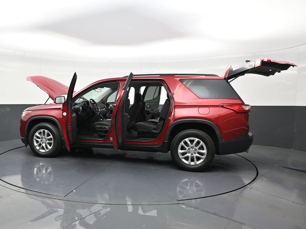 Used 2021 Chevrolet Traverse LT FWD image 31