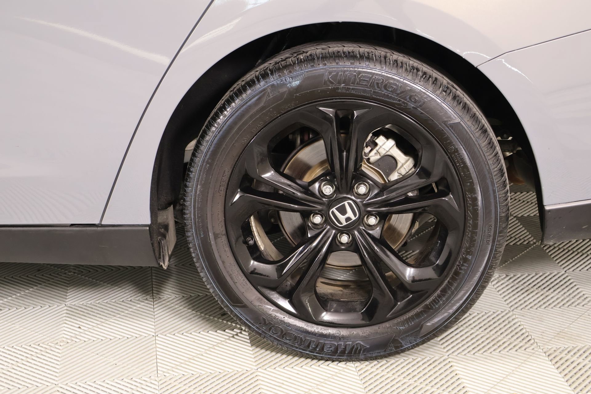 Used 2025 Honda Accord SE image 19
