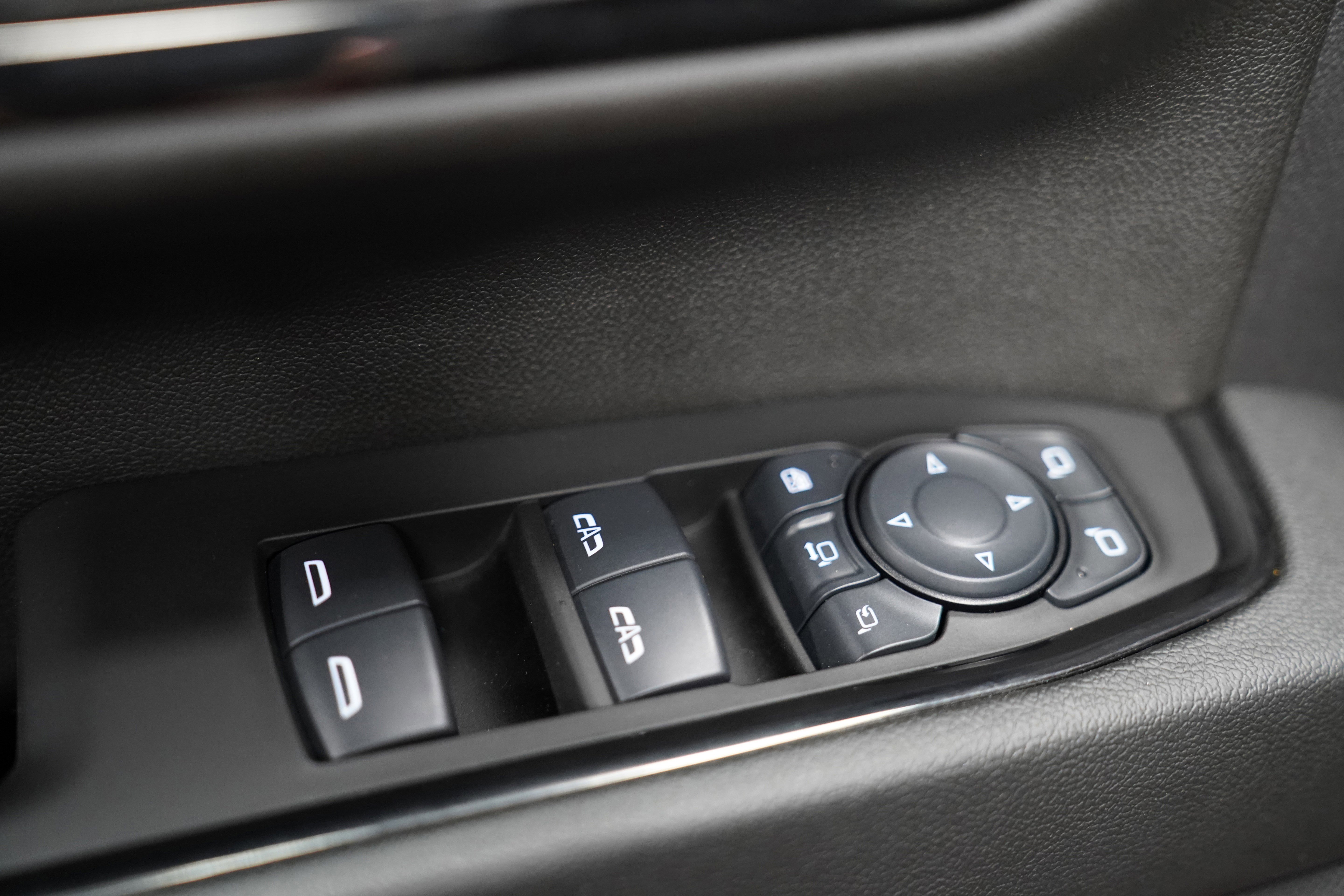 Used 2024 GMC Sierra 2500 AT4 w/ AT4 Preferred Package image 17