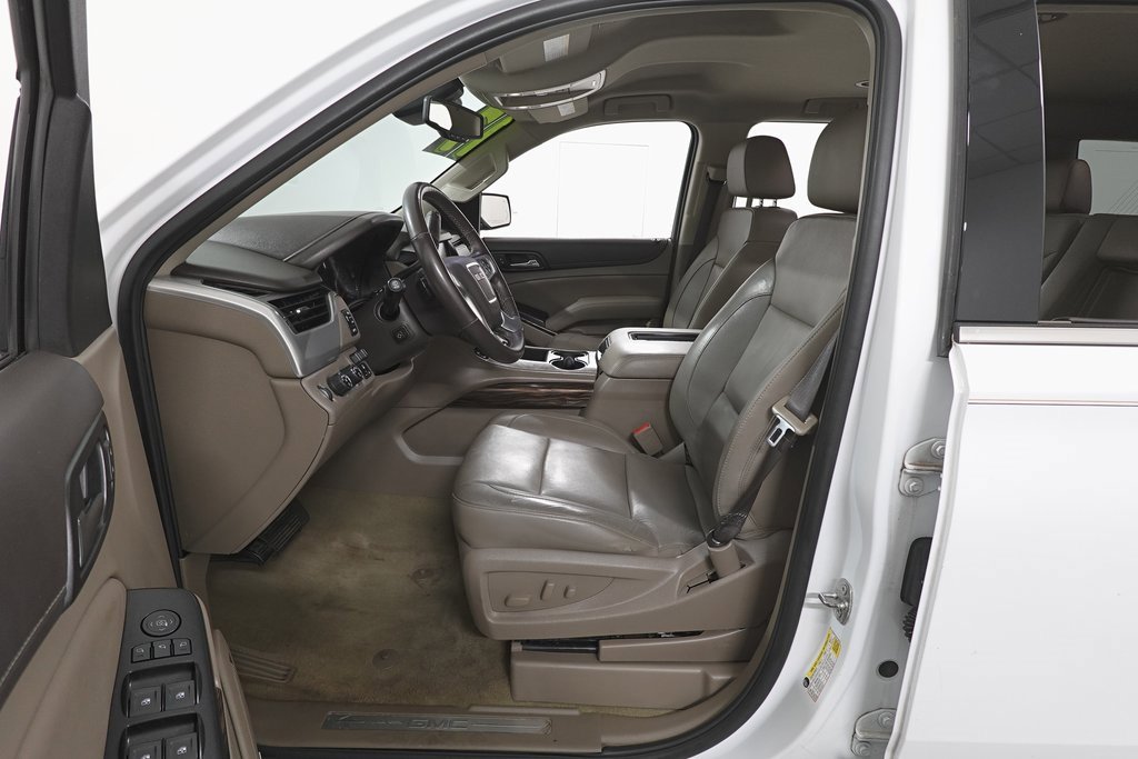 Used 2017 GMC Yukon SLT w/ HD Trailering Package image 9