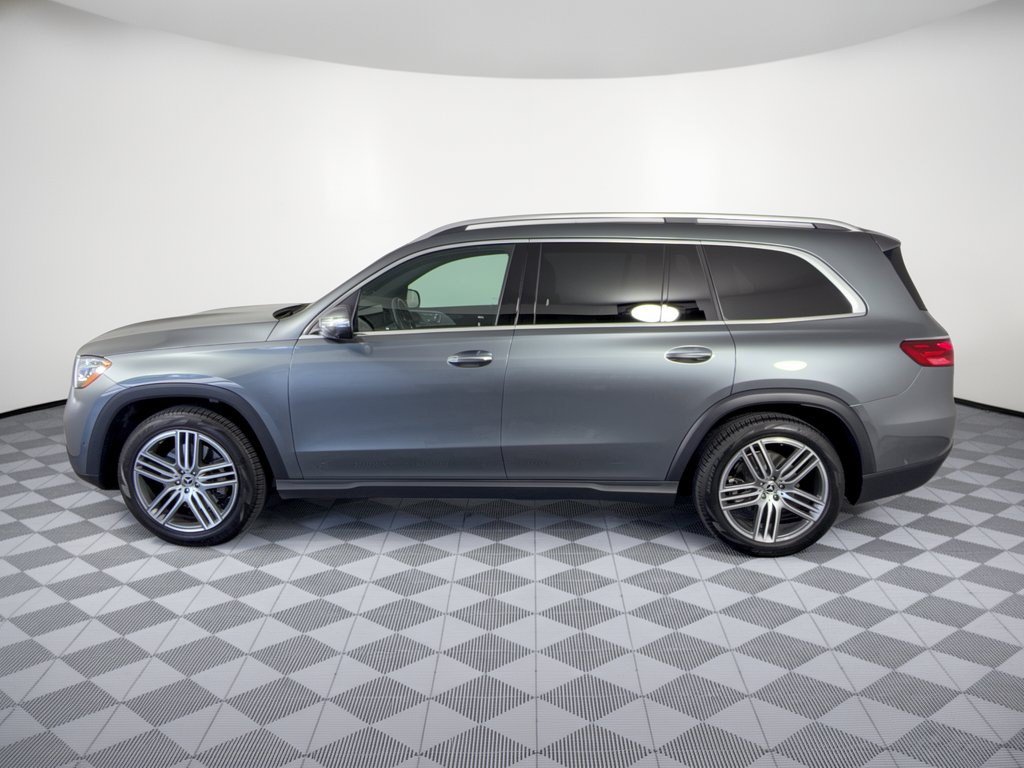 Used 2026 Mercedes-Benz GLS 450 4MATIC image 2