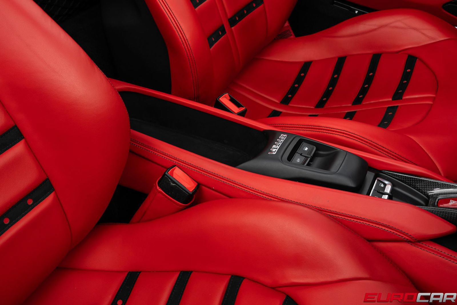 Used 2021 Ferrari F8 Tributo RWD image 47