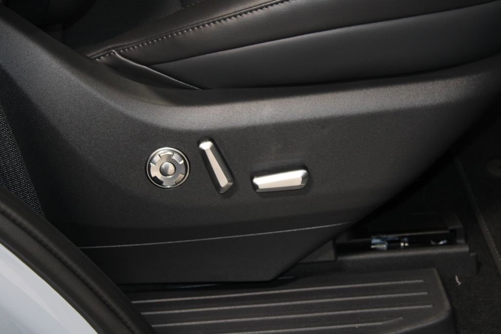 New 2025 Lincoln Navigator Reserve w/ Jet Appearance Package image 35