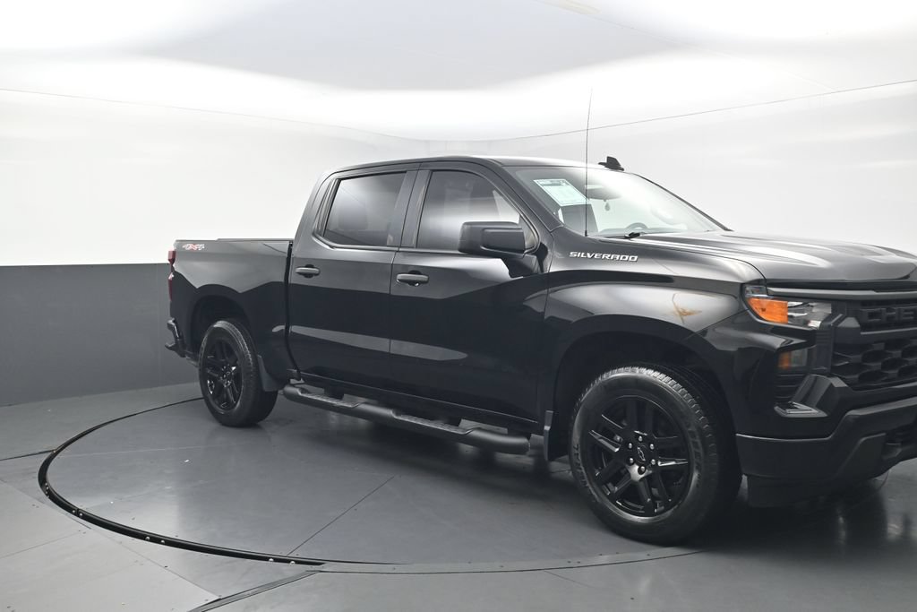 Used 2022 Chevrolet Silverado 1500 Custom AWD/4WD image 8