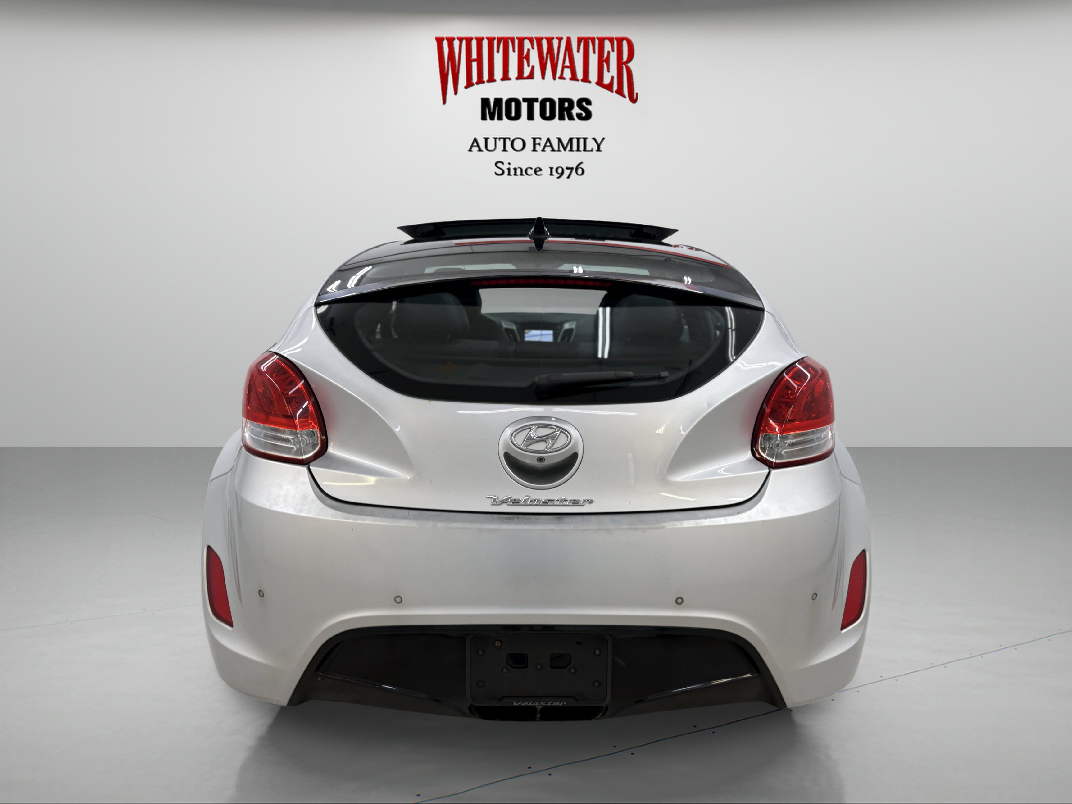 Used 2013 Hyundai Veloster w/ Style Pkg FWD image 3