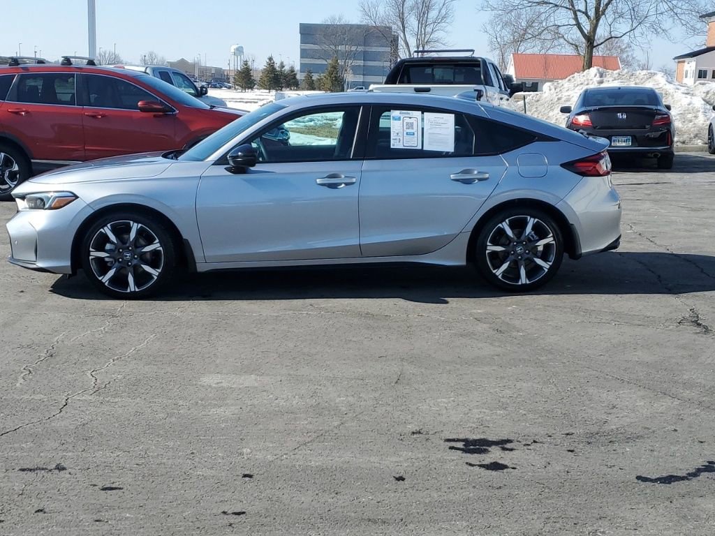 Used 2025 Honda Civic Sport Touring image 4