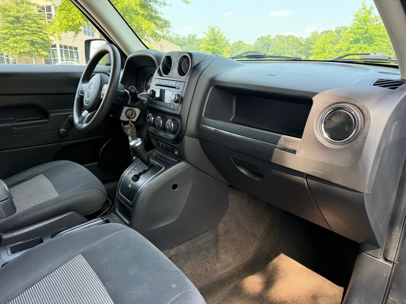 Used 2015 Jeep Patriot Sport FWD image 23