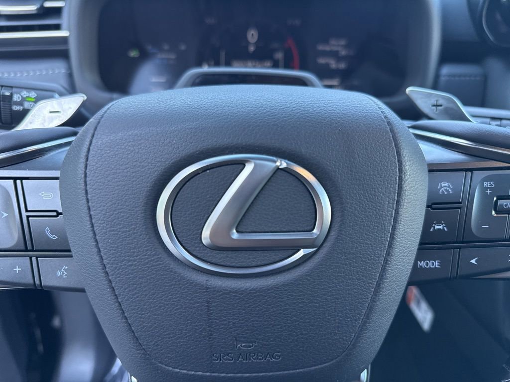 Certified 2025 Lexus LX 700h Overtrail image 25