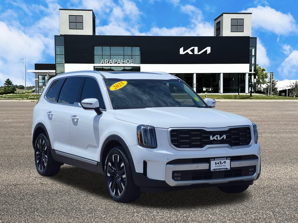 Certified 2025 Kia Telluride SX w/ SX Captain's Chair Package AWD/4WD image 3